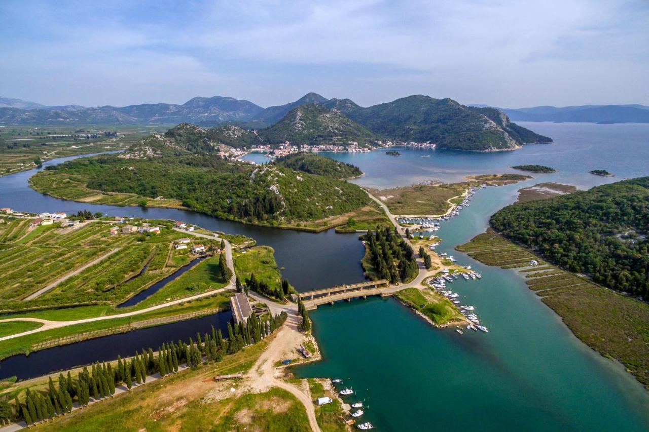 Apartments By The Sea Blace, Neretva Delta - Usce Neretve - 16068 Εξωτερικό φωτογραφία