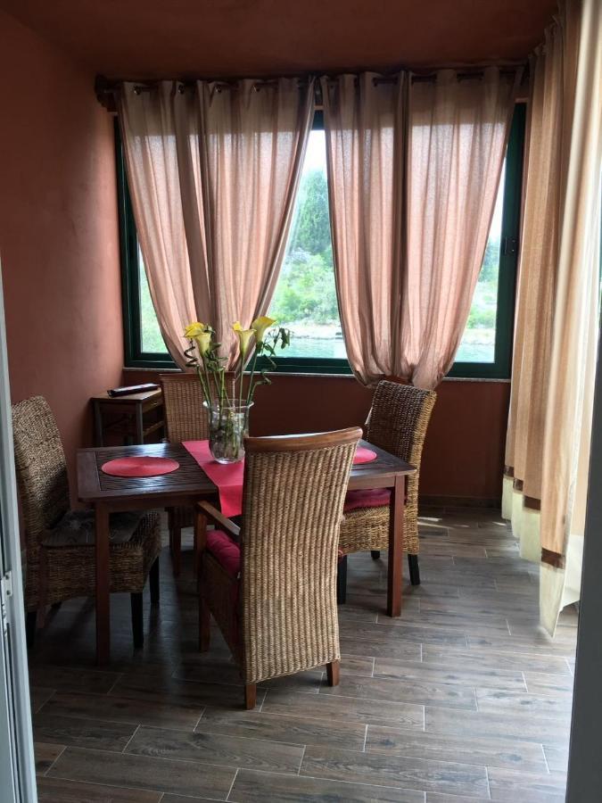 Apartments By The Sea Blace, Neretva Delta - Usce Neretve - 16068 Εξωτερικό φωτογραφία