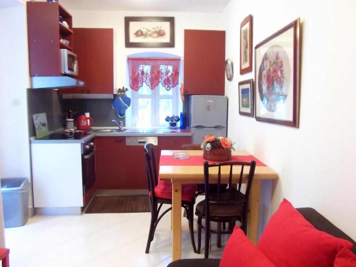 Apartments By The Sea Blace, Neretva Delta - Usce Neretve - 16068 Εξωτερικό φωτογραφία