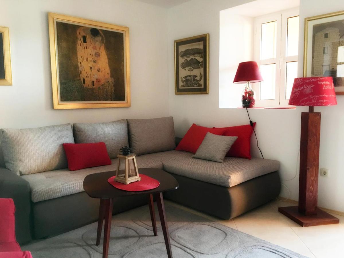 Apartments By The Sea Blace, Neretva Delta - Usce Neretve - 16068 Εξωτερικό φωτογραφία