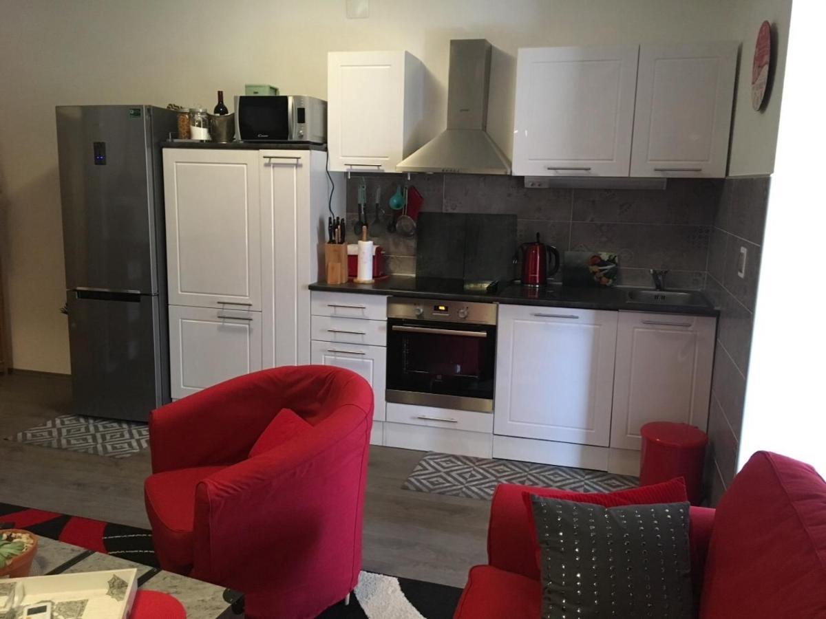 Apartments By The Sea Blace, Neretva Delta - Usce Neretve - 16068 Εξωτερικό φωτογραφία
