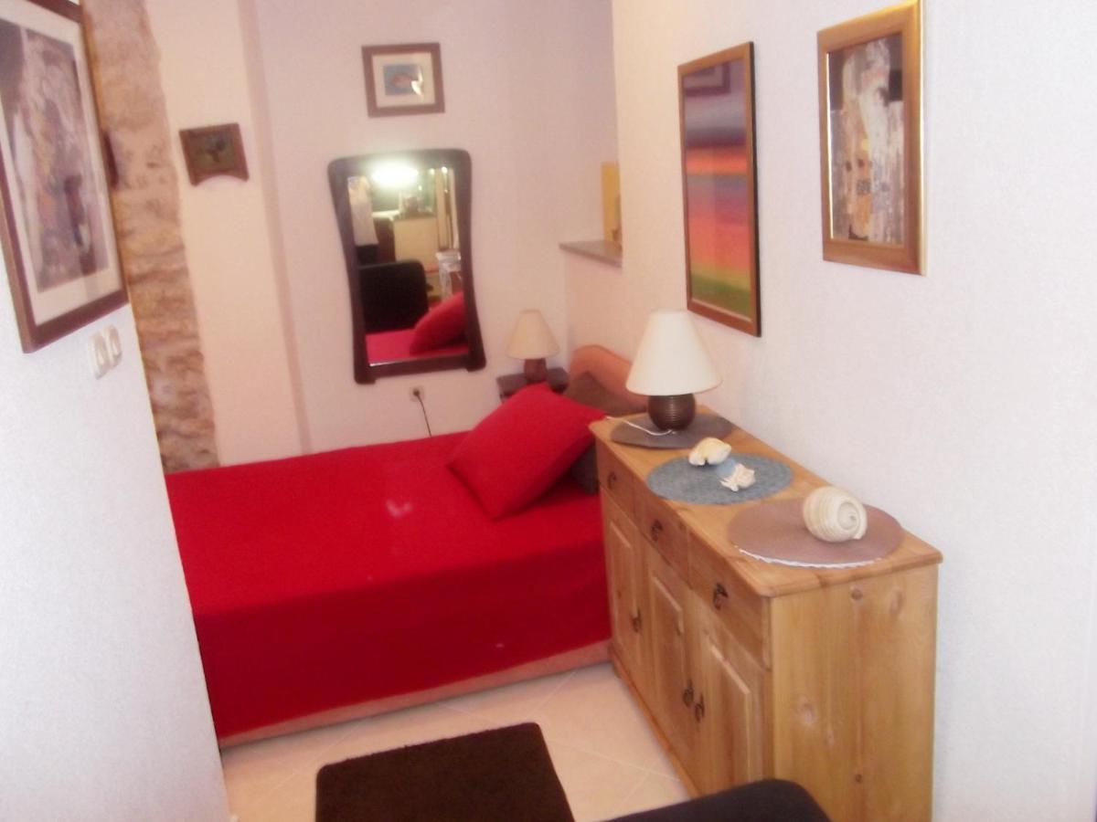 Apartments By The Sea Blace, Neretva Delta - Usce Neretve - 16068 Εξωτερικό φωτογραφία